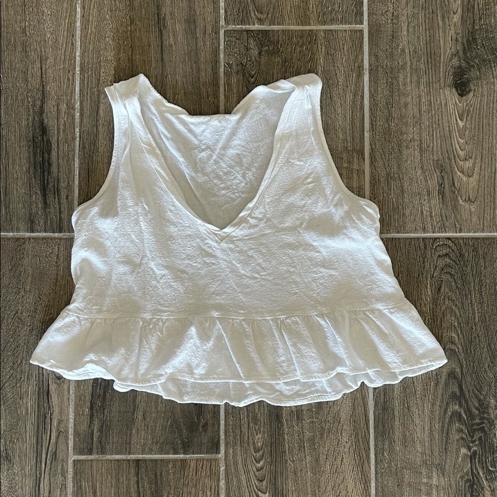 White crop top